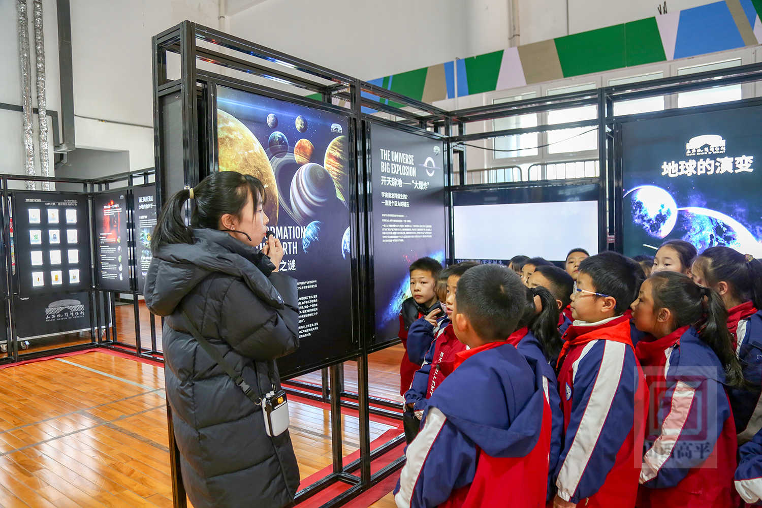  “神秘地球”科普流动展走进高平八中