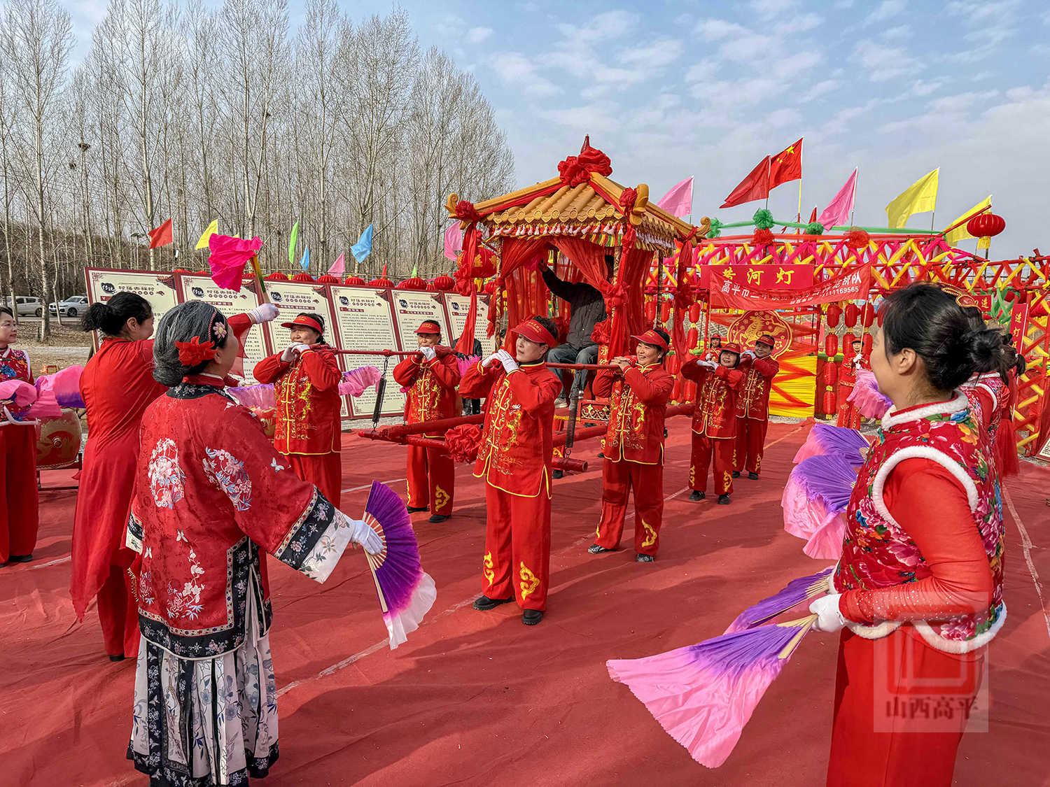 三甲镇赤祥村：民俗闹元宵 烟火气里话吉祥