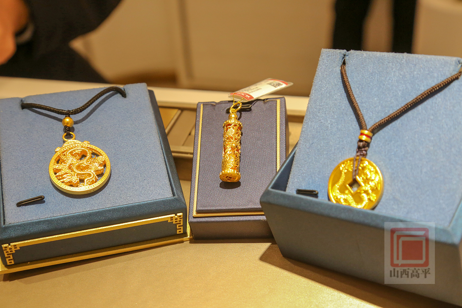 春节将至“龙元素”商品走俏市场_高平市人民政府网