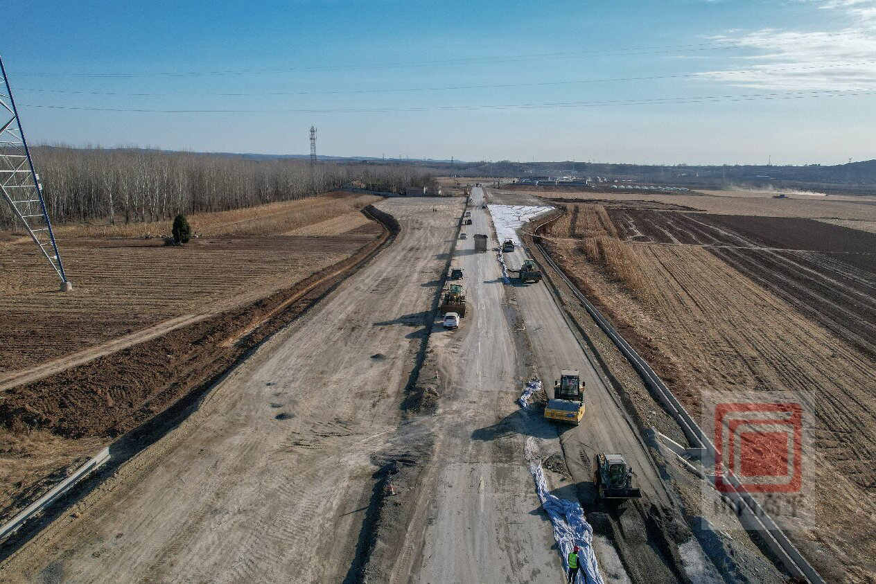 国道208（高平段）改扩建工程开足马力冲刺年度目标任务