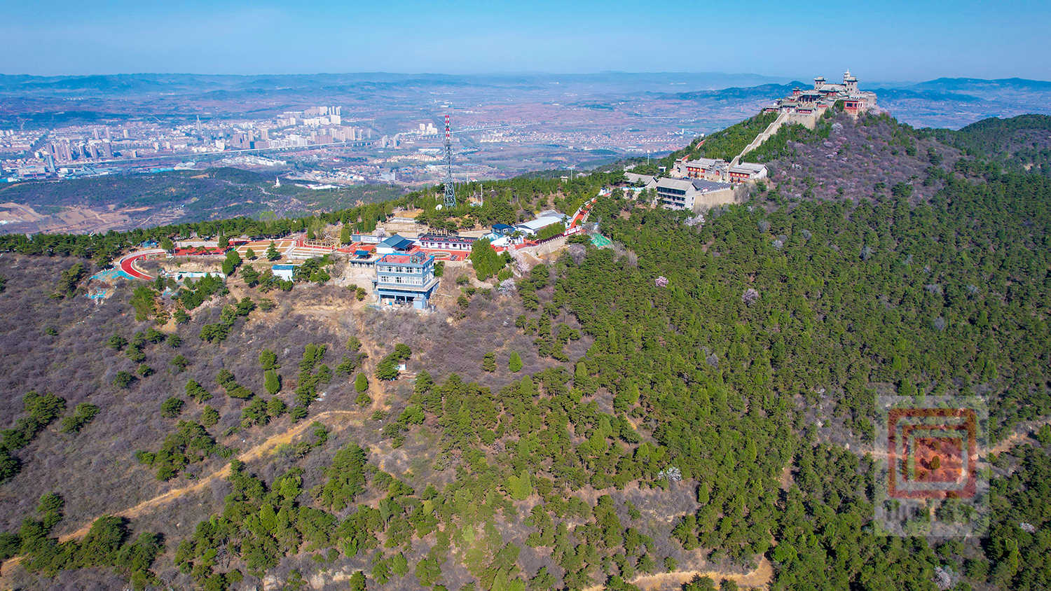 “人防+技防” 守护绿色生态